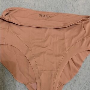 SPANX Soft Beige Leggings